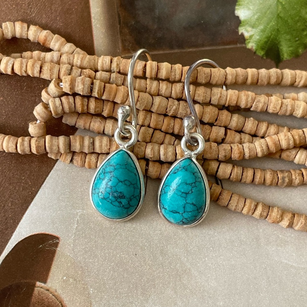 925 Sterling Silver Turquoise Tear Drop Earrings